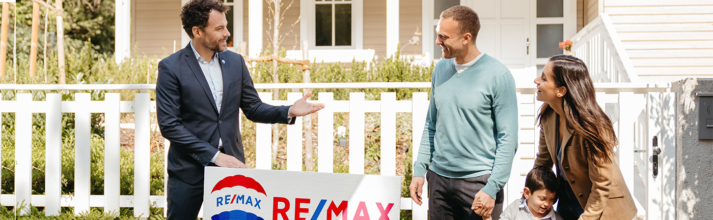 About RE/MAX